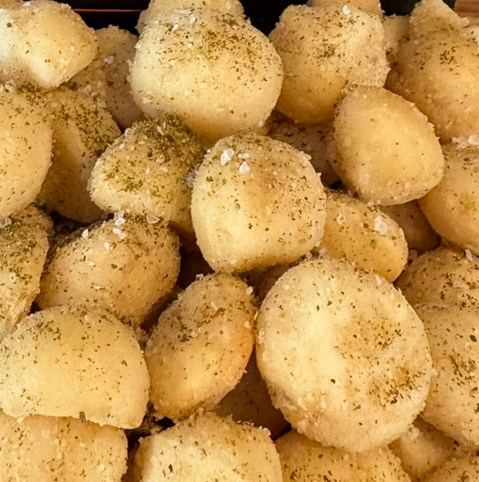 Macadamias - Smoked Garlic